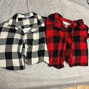 Old navy long sleeve plaid button down shirts